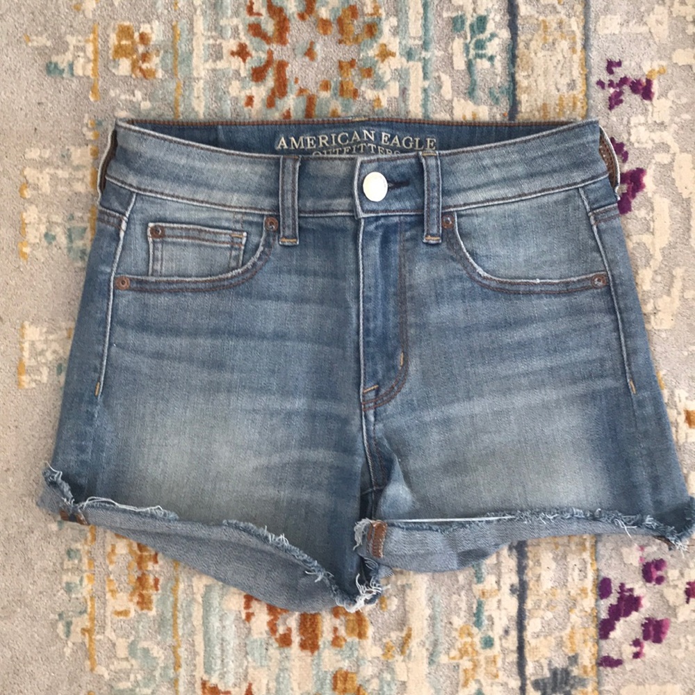 American Eagle Hi-Rise Shortie